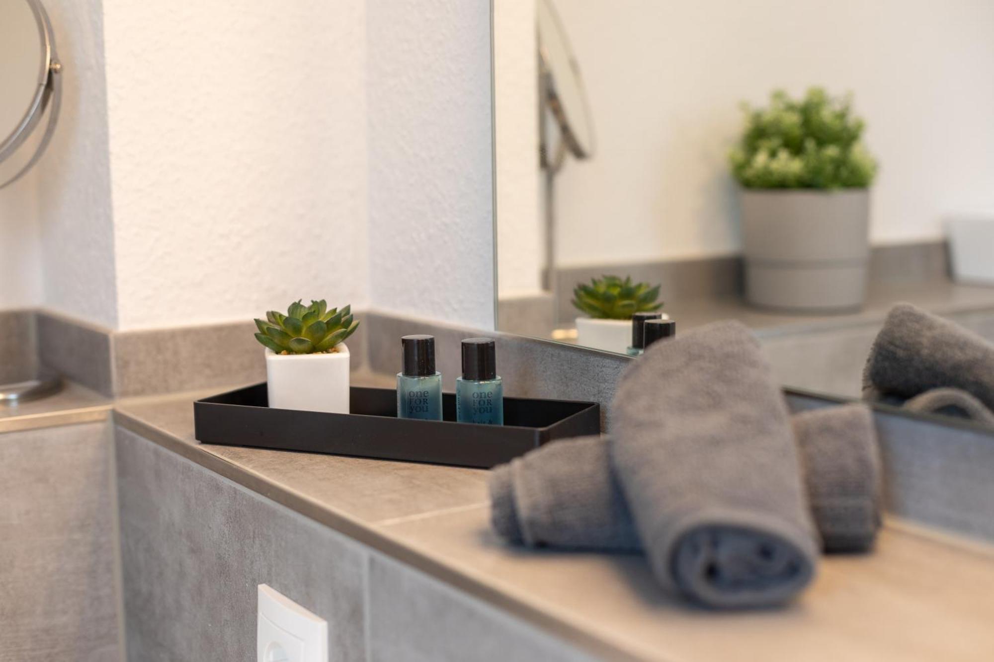 Gaestehaus Wahnbek Rastede Bagian luar foto